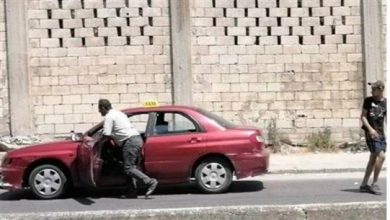 Photo of “دفش” سيارته إلى المحطة… وبكى!