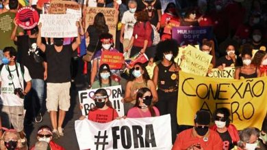 Photo of عشرات آلاف البرازيليين يطالبون بعزل الرئيس
