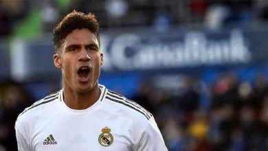 Photo of صفقة بـ 50 مليون يورو: مانشستر يونايتد يضم فاران رسميا.. وريال مدريد في “مأزق”