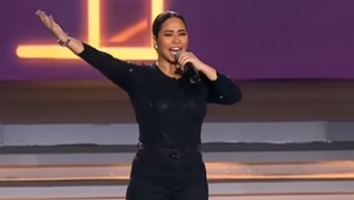 Photo of فيديو لشيرين تؤدي التحية العسكرية للسيسي ينتشر.. شاهدوا ماذا فعلت