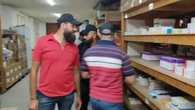 Photo of محتجون اقتحموا مستودع أدوية… وهذا ما عثروا عليه!