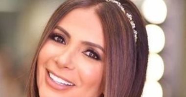 Photo of مبروك لـ أحلى عروسة.. منى زكى تهنئ نيللى كريم على زفافها وتعتذر لعدم الحضور