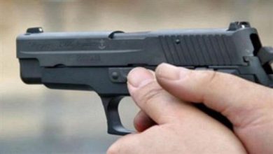 Photo of رصاصة طائشة تخترق غرفة نومها وتقتلها