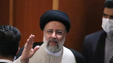 Photo of الرئيس الإيراني يعين نائبا له ومديرا جديدا لمكتب الرئاسة