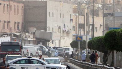 Photo of كويتية تدهس شرطيتين عمدا في “شارع الحب”
