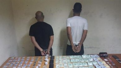 Photo of عملية متزامنة لشعبة المعلومات في زوق مصبح وبرج حمود اسفرت عن توقيف مروجي مخدرات وضبط كمية كبيرة منها