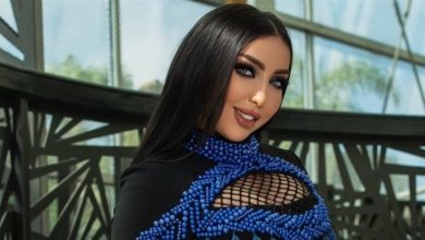 Photo of دنيا بطمة تثير الجدل مجدداً.. هل ترتدي الشعر المستعار؟ (صور)