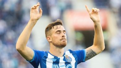 Photo of لاعب “منحوس” يهدر فرصة هدف بغرابة.. وفيديو يوثق