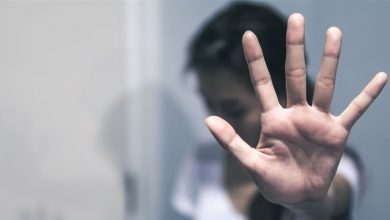 Photo of فيديو ولا أفظع… 400 شخص تحرشوا بشابة وجردوها من ثيابها واعتدوا عليها جنسياً
