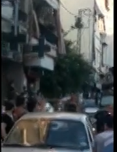 Photo of بالفيديو: لا خبز ولا كهرباء في النبعة… والجيش حضر