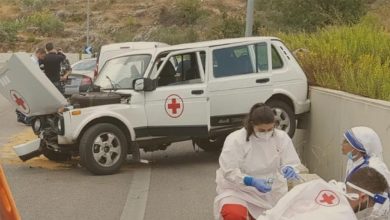 Photo of لبنان والفوضى: سيارة صليب أحمر تُسعف سيارة صليب أحمر!