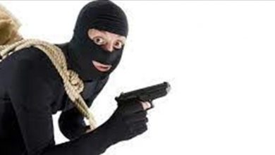 Photo of لص يفضح نفسه وينشر صورته على “فيسبوك الضحية”….وهذا ما حصل!