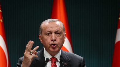 Photo of أردوغان يأمر بإعلان 10 سفراء “أشخاصاً غير مرغوب فيهم”