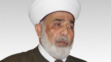 Photo of “يهدّدون اللبنانيين”… مفتي جبل لبنان يُهاجم حزب الله وباسيل بــ “حدّة”!