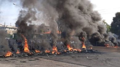 Photo of لليوم الثاني بعد غلاء البنزين… هذه الطرقات المقطوعة!