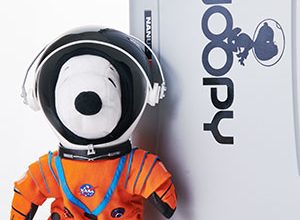 Photo of “سنوبيsnoopy” يسافر إلى القمر لاختبار الجاذبية.. صور