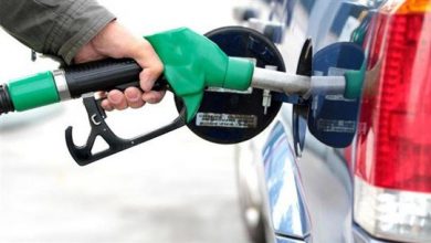 Photo of لماذا يرتفع سعر صفيحة البنزين رغم انخفاض أسعار النفط؟