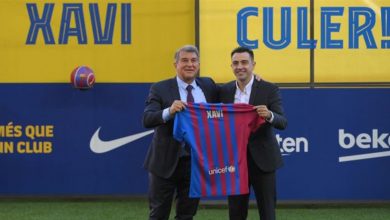 Photo of برشلونة يقدم مدربه الجديد تشافي هرنانديز في ملعب كامب نو