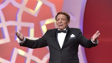 Photo of عادل إمام في غيبوبة؟.. لم يحضر جنازة سهير البابلي والعائلة تتكتم