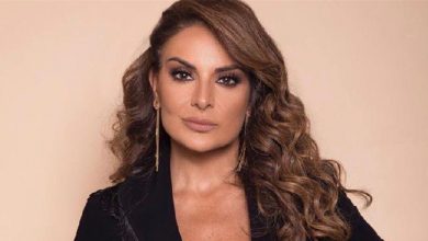 Photo of بطريقة مؤثرة هيلدا خليفة تودع ابنها.. شاهدوا ظهوره النادر ووسامته تلفت الأنظار (صور)