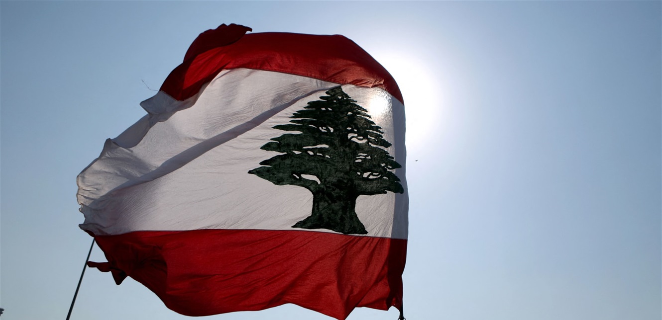 Photo of رويترز عن مصادر: لبنان لن يكون منطلقًا للتحركات التي تمس بالدول العربية