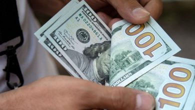 Photo of تراجع سعر صرف الدولار في السوق السوداء يستمر… كم بلغ حتى الساعة؟