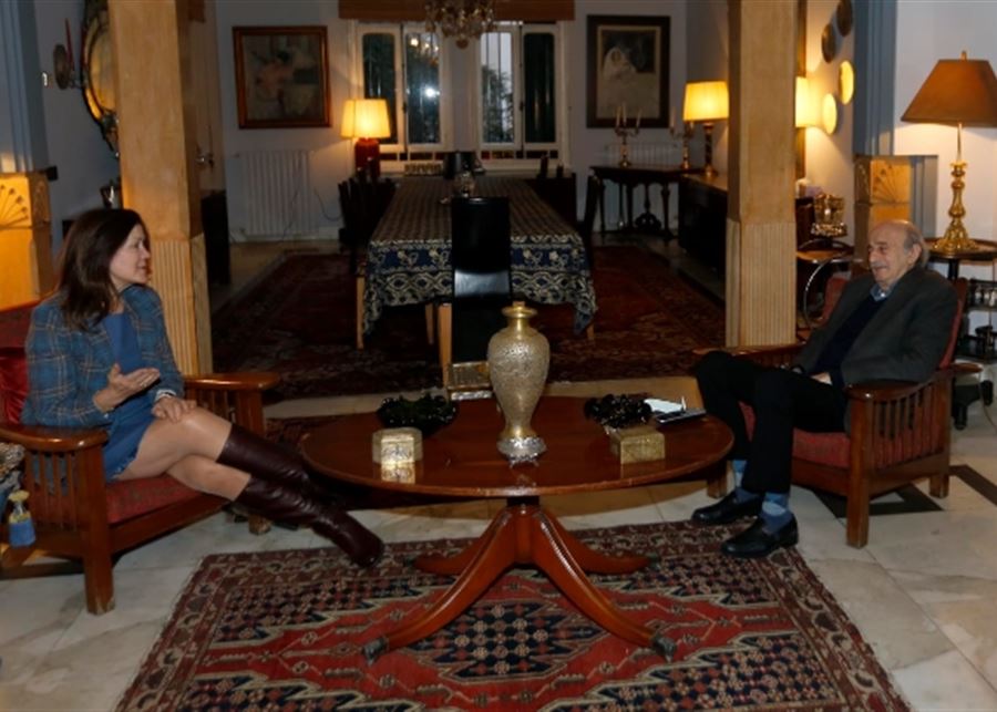 Photo of جنبلاط عرض مع السفيرة الأميركية التطورات الراهنة