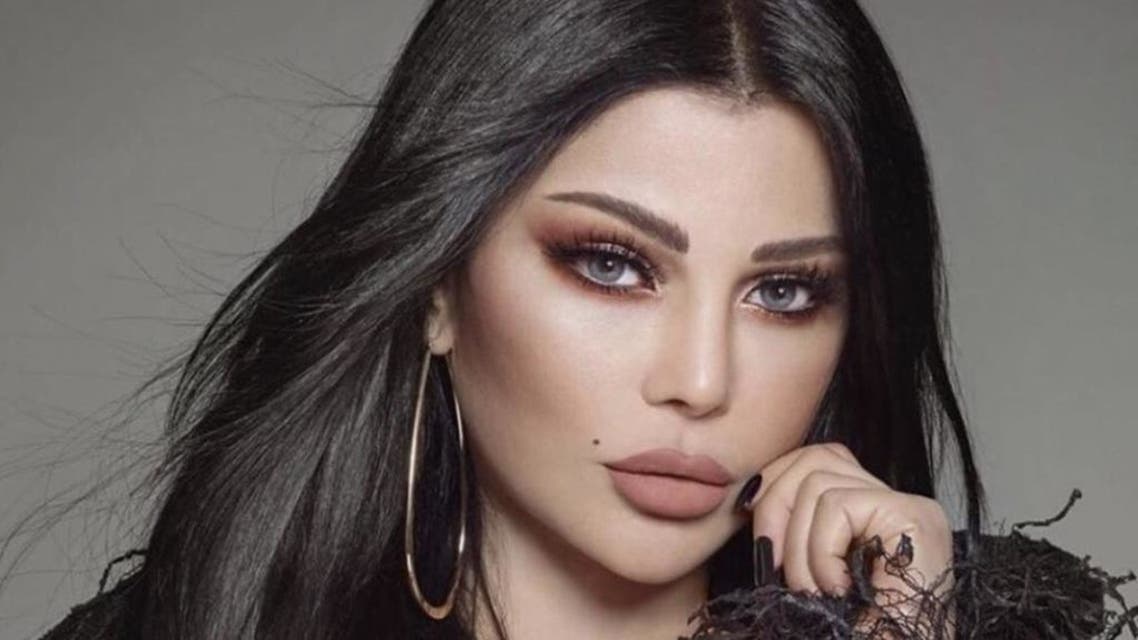 Photo of هيفاء وهبي بصور جديدة لافتة من باريس… وكأس اهتمامها فارغ!