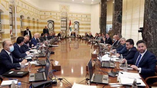 Photo of خطط الكهرباء مكدّسة… “بس ما خلّونا نشتغل”