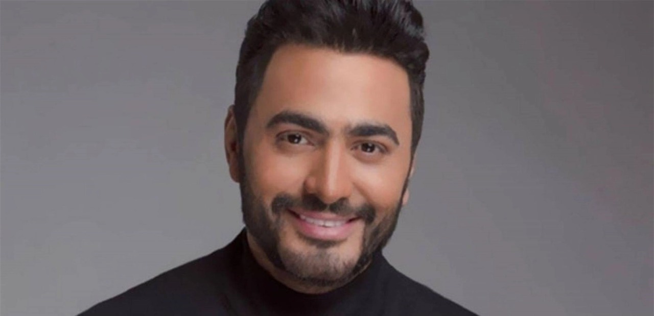 Photo of هكذا دعم تامر حسني شابة تجوب مصر سيراً على الأقدام