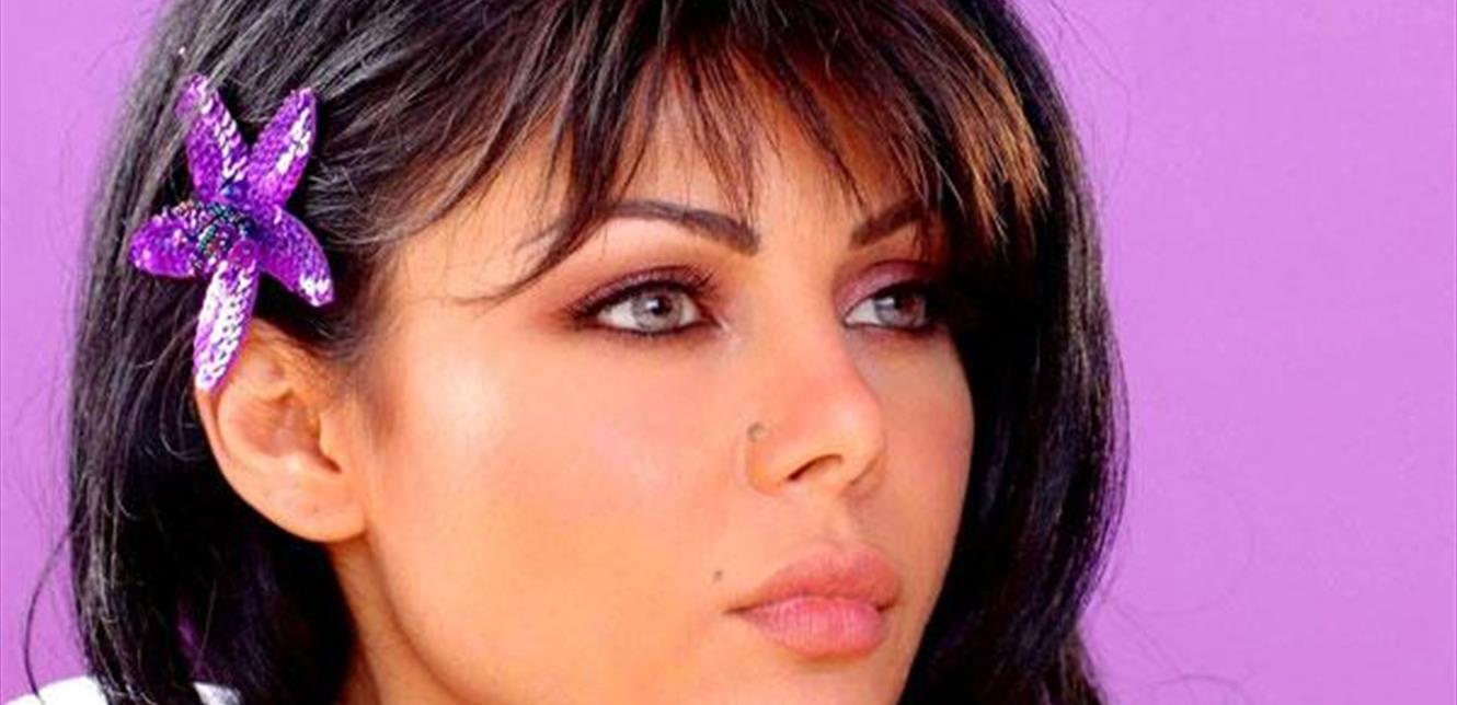 Photo of هيفا تكشف للمرة الاولى عن ردة فعلها بعد تعرضها للهجوم في بدايتها