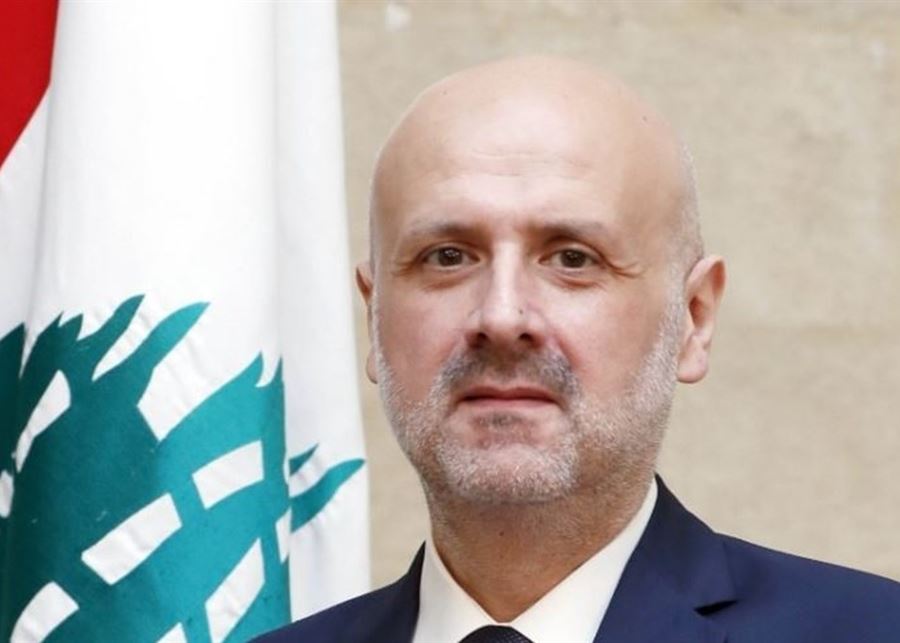 Photo of أنشطة تحمل اساءة لدولة البحرين… وزير الداخلية يتحرك