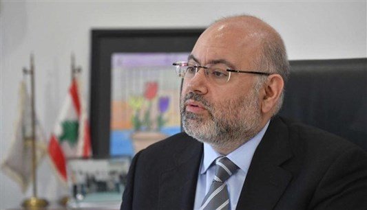Photo of نصيحة فرنسية لوزير الصحة.. و”اللي بدّو يزعل يزعل”