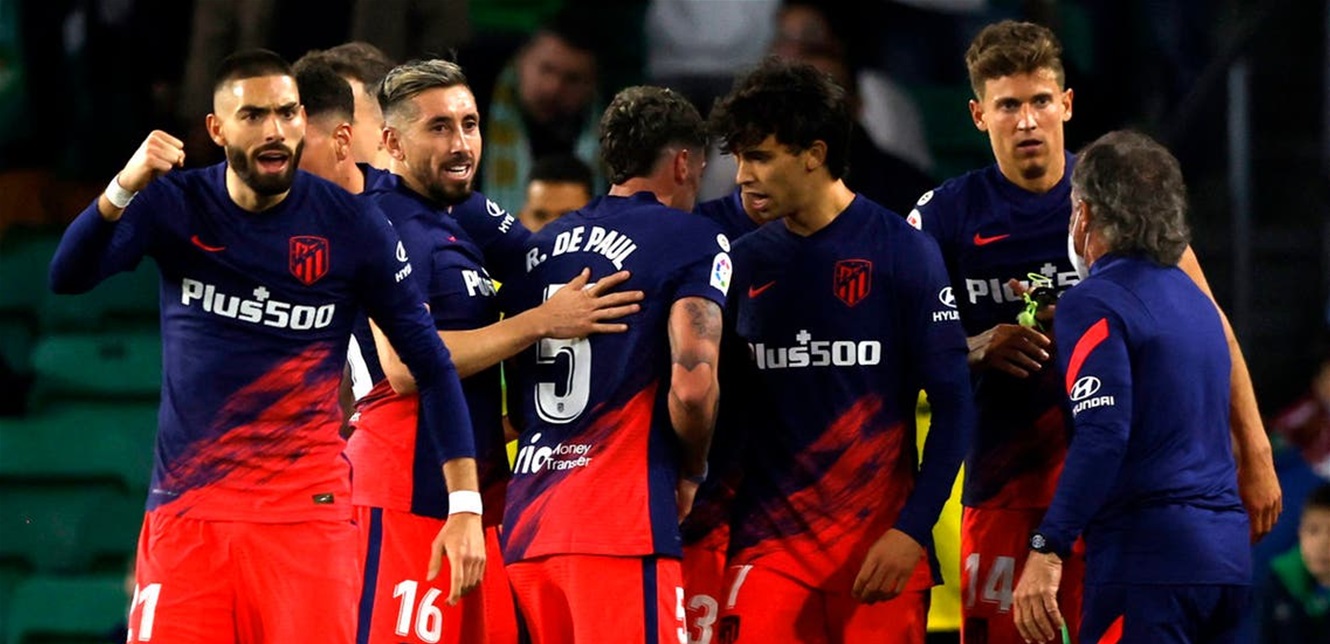Photo of أتلتيكو مدريد يفوز على ريال بيتيس بثلاثية… ويعود للمركز الرابع