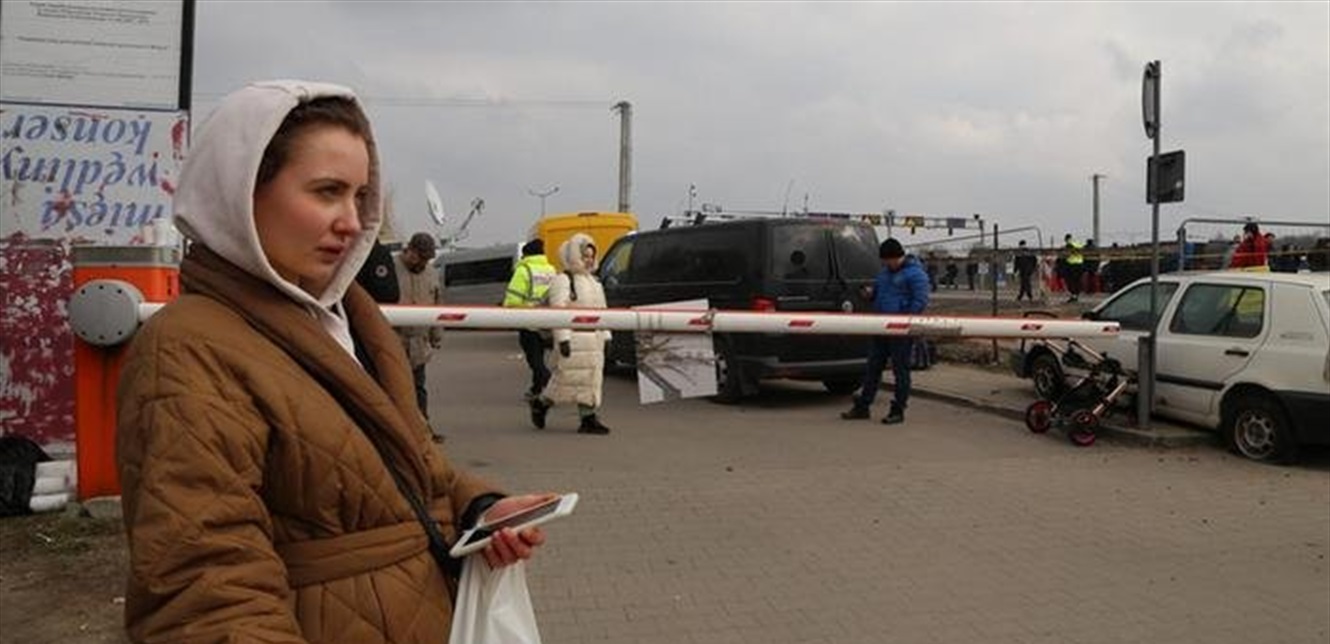 Photo of “أريد ان انسى كل شيىء”… أوكرانية روت قصتها مع الحرب