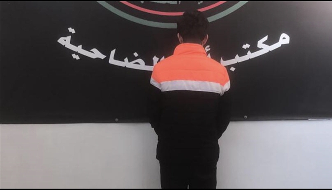 Photo of توقيف مروج مخدرات… وهذا ما ضبط بحوزته