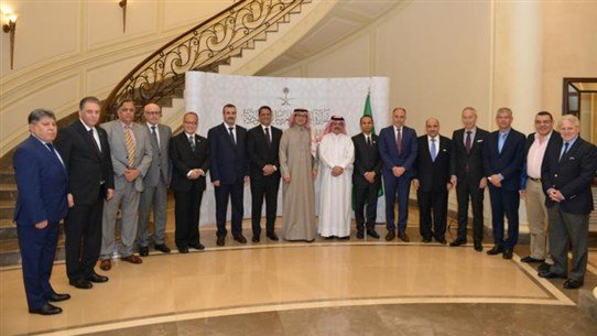 Photo of بخاري يقيم مأدبة إفطار لسفراء الدول العربية والاسلامية في لبنان