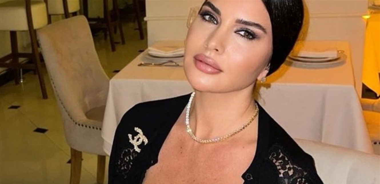 Photo of لاميتا فرنجية بالفوشيا على الشاطئ (فيديو)