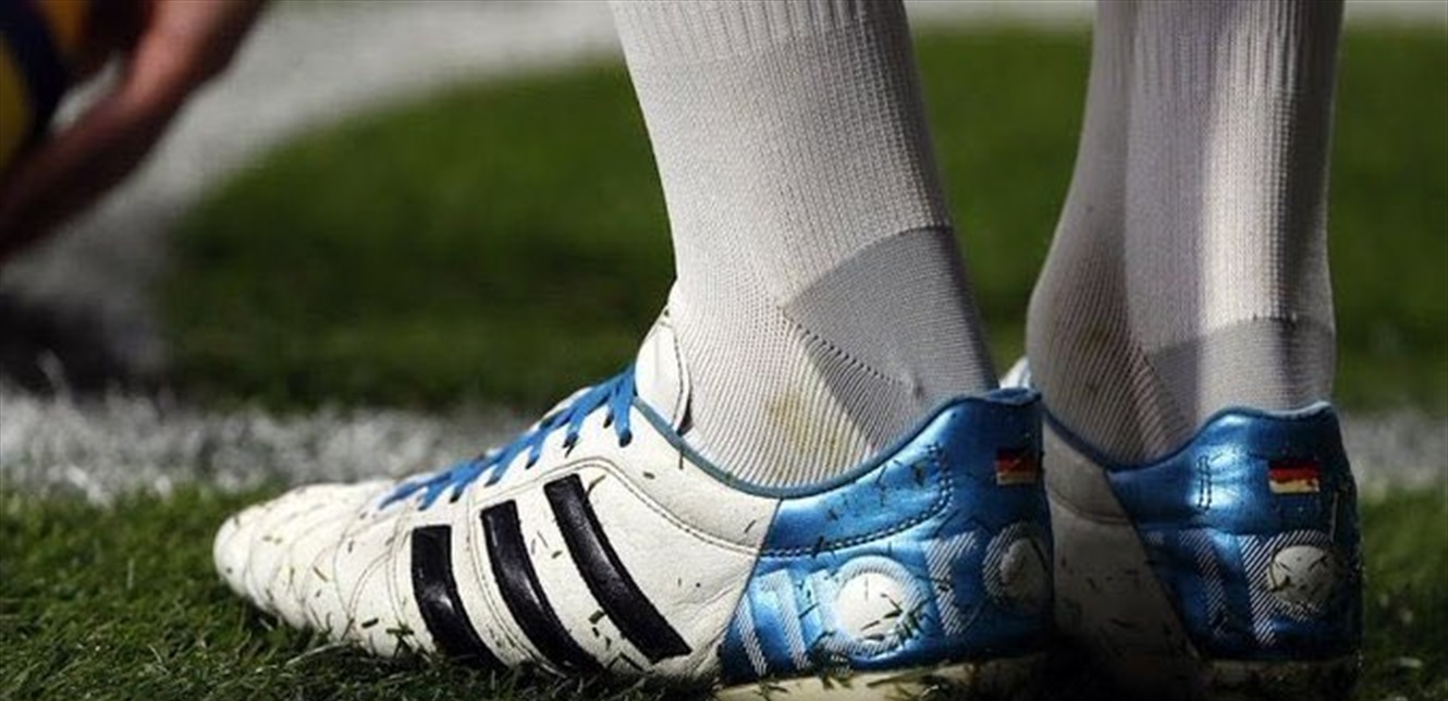 Photo of لاعب ريال مدريد لم يغيّر لون حذائه منذ 13 عاماً.. ما السبب؟