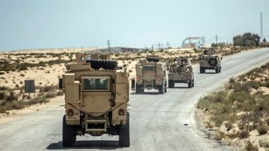 Photo of الجيش المصري يصفي 10 إرهابيين بسيناء ويعتقل قيادياً خطيراً