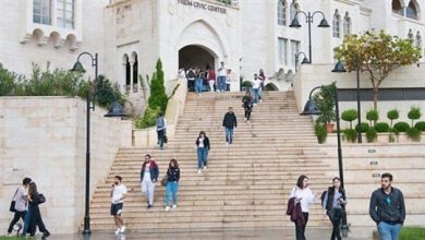 Photo of الجامعات إلى “الدولرة” والطلاب في المواجهة!