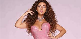 Photo of بعد إثارتها الجدل بفستانها الزهري المكشوف.. هل وصلت ميريام فارس للعالمية؟ (فيديو)