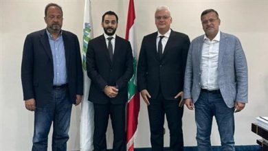 Photo of اجتماع بين “الاتصالات” و”الاقتصاد” لضبط أسعار بطاقات الخلوي