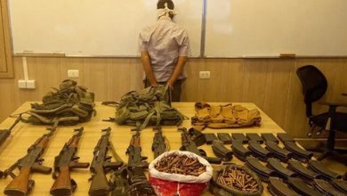 Photo of توقيف شخص بحوزته كلاشينكوف وضبط سيارة تحمل اسلحة
