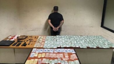 Photo of “بالجرم المشهود”.. قوى الامن: توقيف سارق في سوق الاحد نفذ اكثر من 65 سرقة