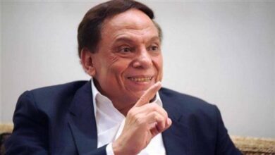 Photo of عادل إمام يكشف حقيقة حالته الصحيّة