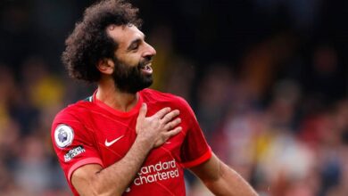 Photo of محمد صلاح يعود مبكرا إلى ليفربول