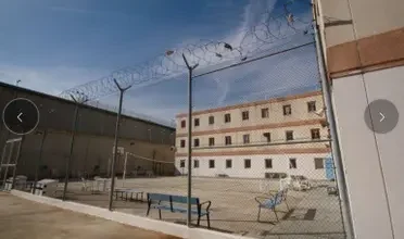 Photo of بالصور… داني ألفيش يتقاسم زنزانته مع “كوتينيو”!
