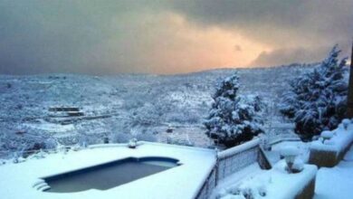 Photo of بعز كانون الطقس المستقر مستمر ولكن.. منخفض جوي وكتل باردة سيضربان لبنان في هذا الموعد