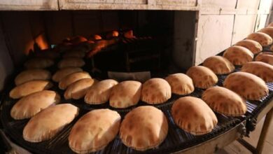 Photo of الخبز مرهون بالدولار… هل من أزمة رغيف؟